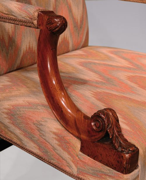 18TH CENTURY MAHOGANY GAINSBOROUGH ARMCHAIR - ADDITIONAL PHOTO 2