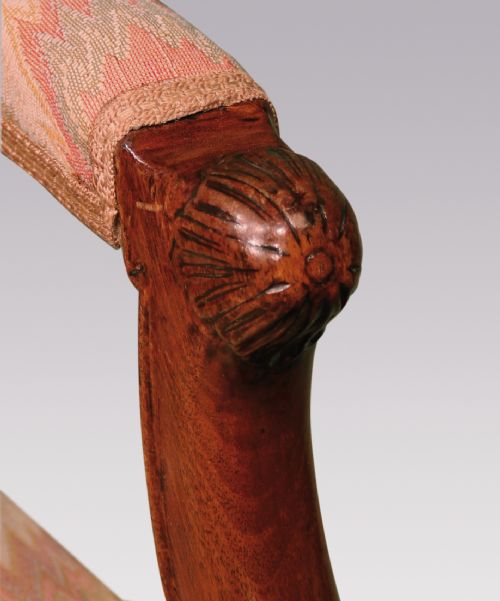 18TH CENTURY MAHOGANY GAINSBOROUGH ARMCHAIR - ADDITIONAL PHOTO 3