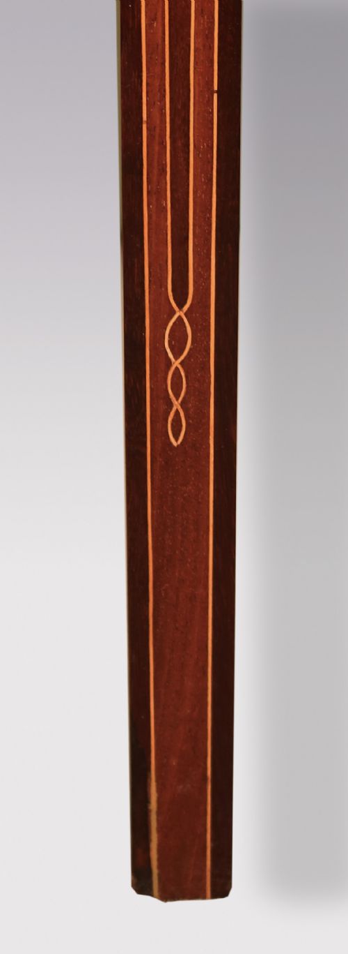A PAIR OF LATE 18TH CENTURY SHERATON PERIOD MAHOGANY OVAL OCCASIONAL TABLES - ADDITIONAL PHOTO 4