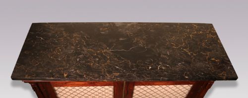 AN ANTIQUE WILLIAM IV PERIOD ROSEWOOD CHIFFONIER WITH A MARBLE TOP - ADDITIONAL PHOTO 4