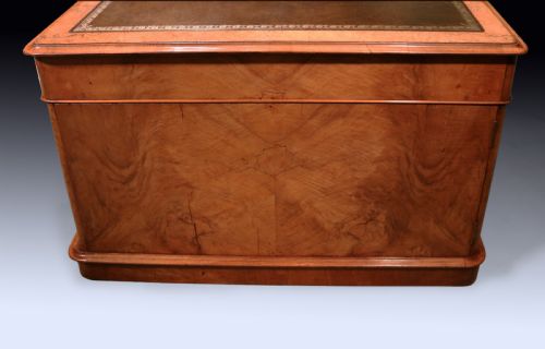 ANTIQUE MID 19TH CENTURY BURR WALNUT PEDESTAL DESK - ADDITIONAL PHOTO 2