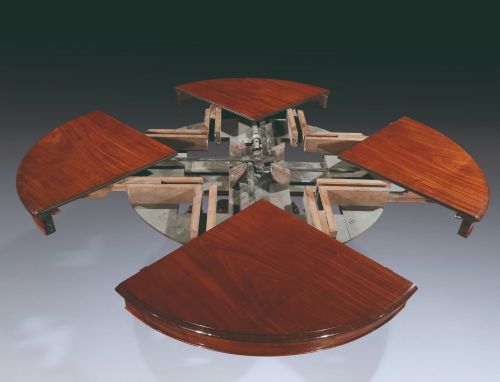 19TH CENTURY CIRCULAR MAHOGANY EXTENDING DINING TABLE WITH WINDOUT MECHANISM - ADDITIONAL PHOTO 3