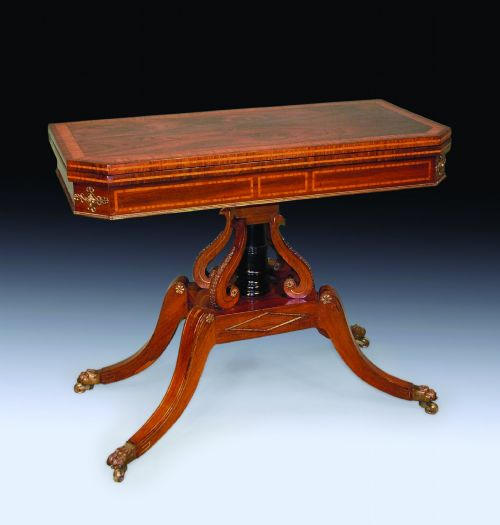 ANTIQUE REGENCY PERIOD ROSEWOOD AND SATINWOOD CARD TABLE ON SCROLL PEDESTAL BASE