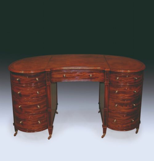 FINE QUALITY 19TH CENTURY MAHOGANY KIDNEY SHAPED PEDESTAL DESK