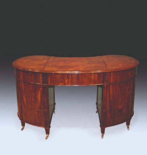 FINE QUALITY 19TH CENTURY MAHOGANY KIDNEY SHAPED PEDESTAL DESK - ADDITIONAL PHOTO 2