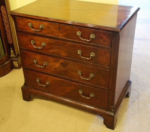 fig 1. A Small George III Chest of Drawers