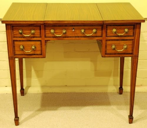 An Unusual Early 20th Century Inlaid Kneehole Dressing Table