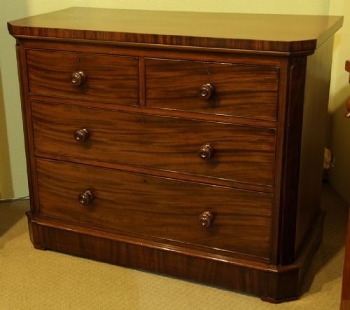 A Victorian Mahogany Chest of Drawers Circa 1880.
