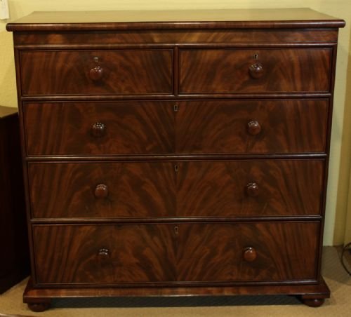 Victorian Flame Mahogany Chest of Drawers