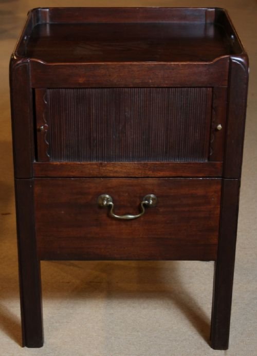 Georgian Mahogany Commode