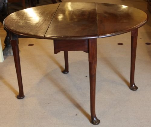 George II Cuban Mahogany Circular Drop-leaf Padfoot Dining Table
