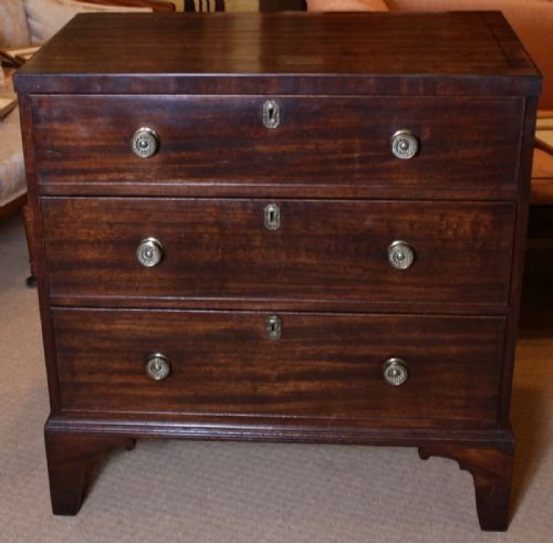 George III Mahogany Chest of Drawers