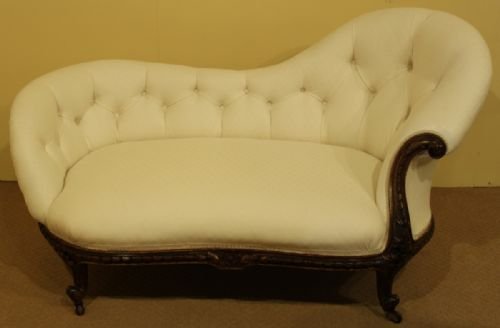 Superb Quality Walnut Chaise Stamped Gillows