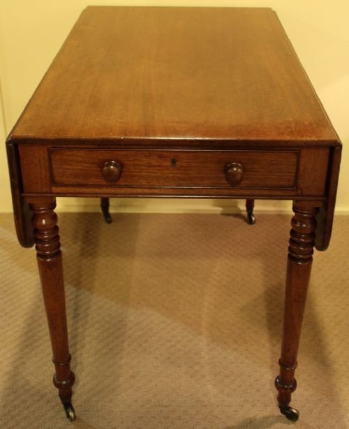 Georgian Mahogany Pembroke Table