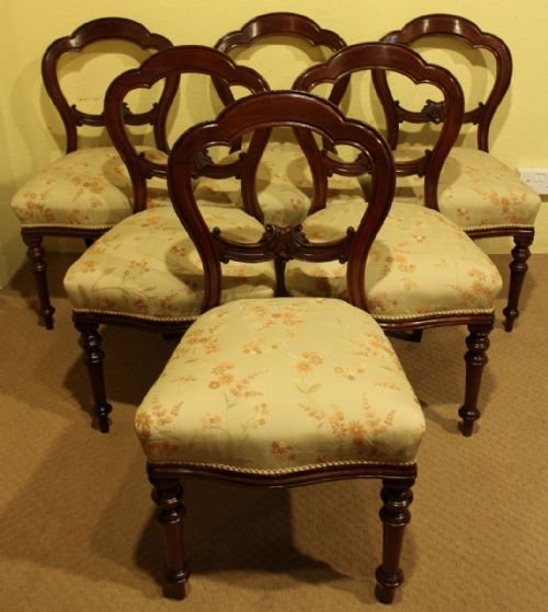 A Lovely Set of 6 Victorian Mahogany Chairs