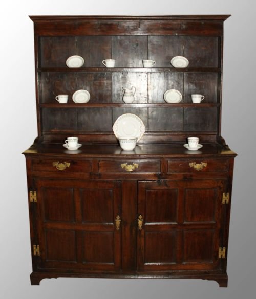 18th Century Style Oak Dresser with Rack
