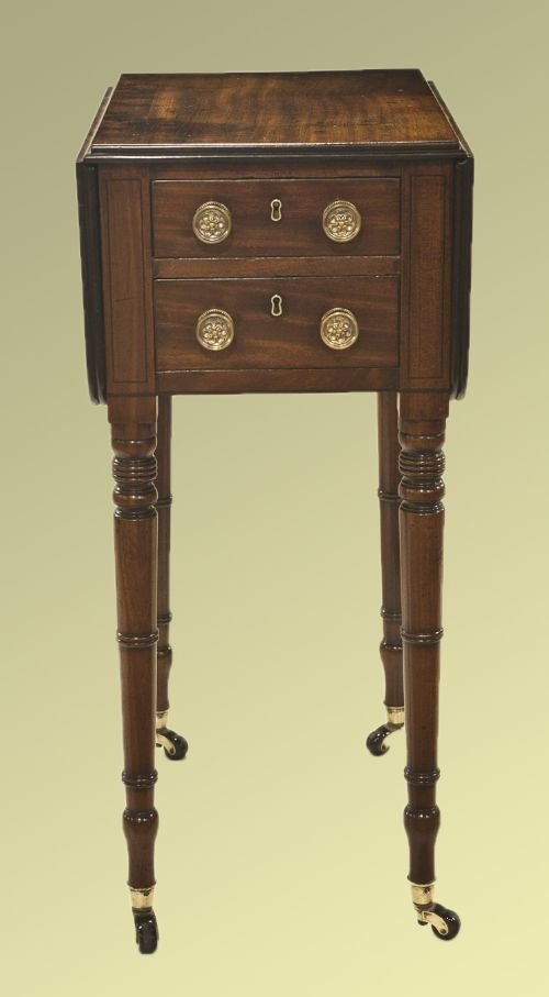 Late Georgian Small Mahogany Pembroke Table