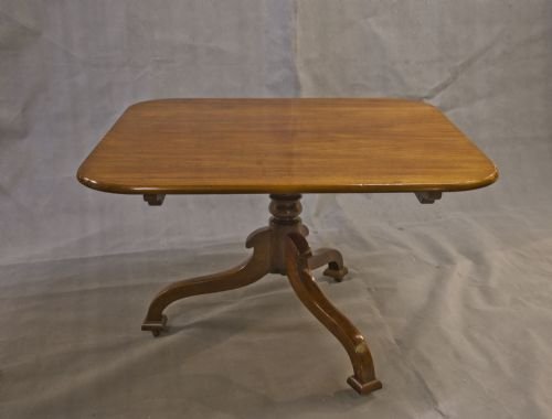 George III Mahogany Breakfast Table