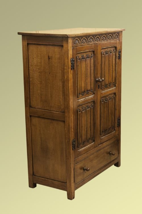 1920'S Oak Linenfold Hall Cupboard
