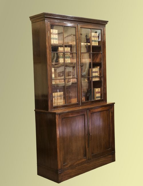 George III Mahogany Library Bookcase of Small Proportions