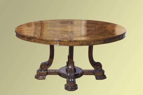 A Beautiful Mid 19th Century Burr Walnut Centre Table in Excellent Condition