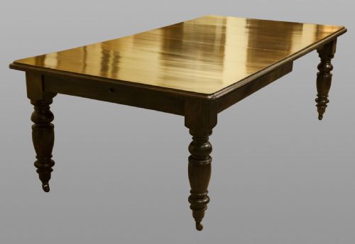 Victorian Mahogany Dining Table with Winding Mechanism and Two Extra Leaves