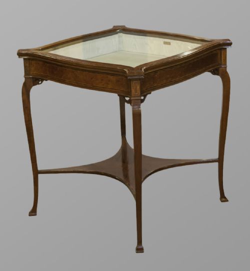 Edwardian Serpentine Top Mahogany and Rosewood Banded Display Table