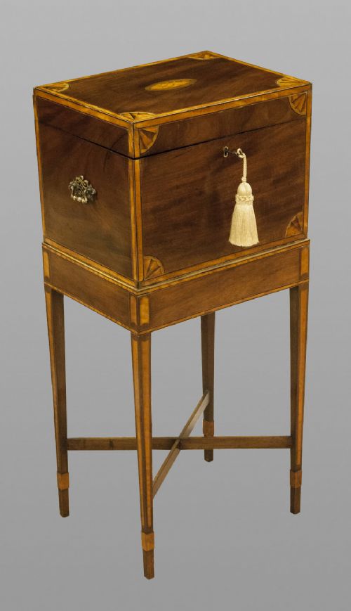 Pretty Early 19th Century Mahogany Cellarette with Satinwood Inlay