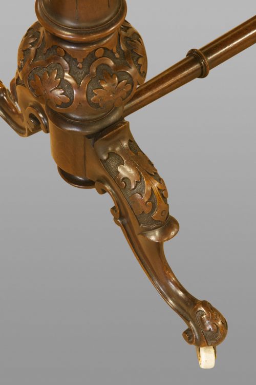 fig 1. Victorian Burr Walnut Stretcher Table
