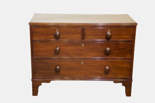 
Mahogany Chest of 2 Short & 2 Long Drawers