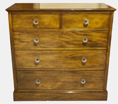 Mahogany Chest of Drawers