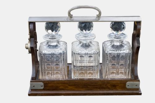 3 Bottle Tantalus