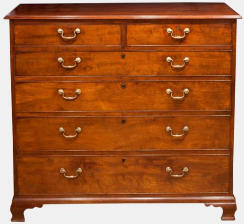 Georgian Mahogany Chest of Drawers