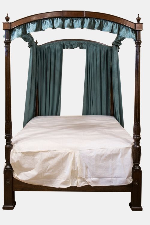 fig 1. Georgian Mahogany Four Poster Bed