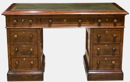 Mahogany Panelled 3 Section Pedestal Desk