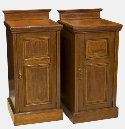 fig 1. Near Pair of Edwardian Mahogany Bedside Cabinets