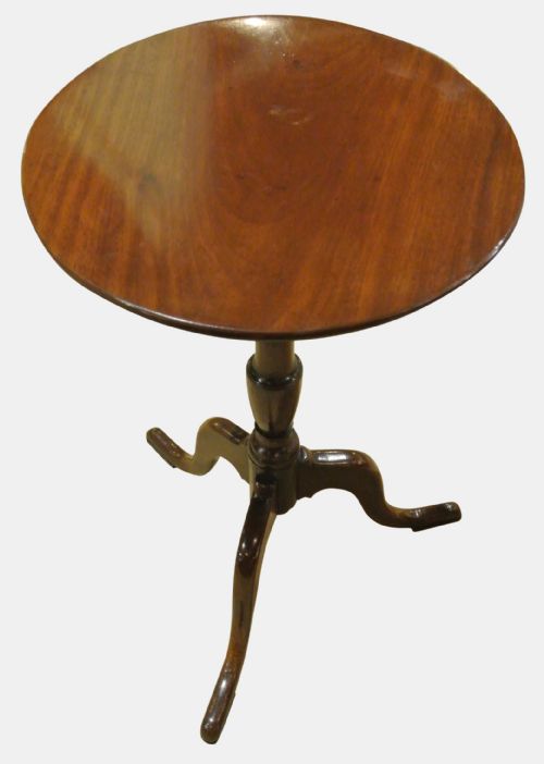 fig 1. Regency Mahogany Occasional Table