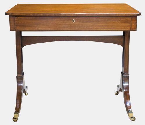 Regency Mahogany End Table