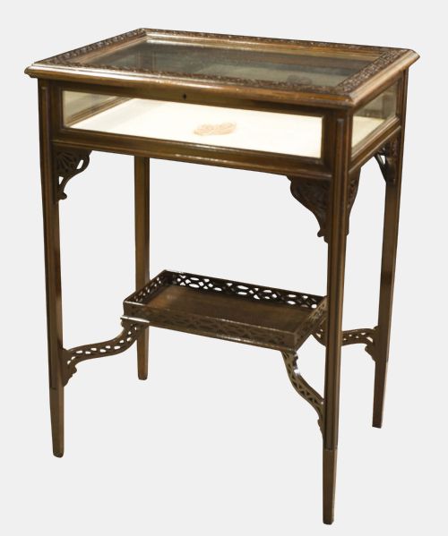 fig 1. Edwardian Bijouterie Table