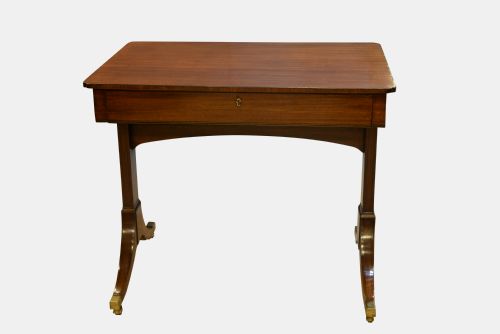 Regency Mahogany End Table