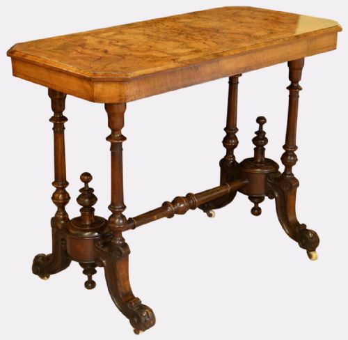 Victorian Walnut Centre/sofa Table