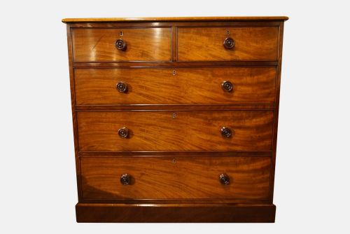 19thc Mahogany Chest of Drawers
