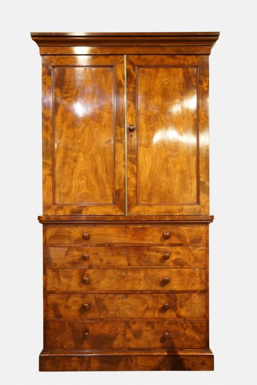 Mahogany Linen Press C1820