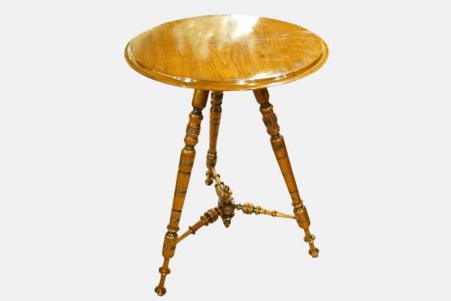 19thc Walnut Turned Leg Cricket Table