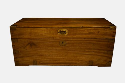Camphor Campaign Chest