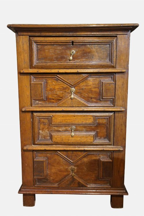 18th Century Oak Chest of Drawers
