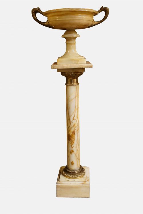 An Onyx Urn
