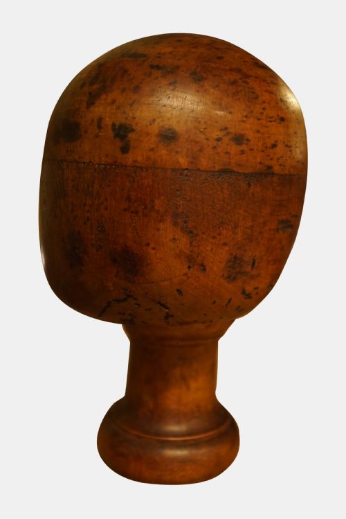 Elm Wig/miliners Stand