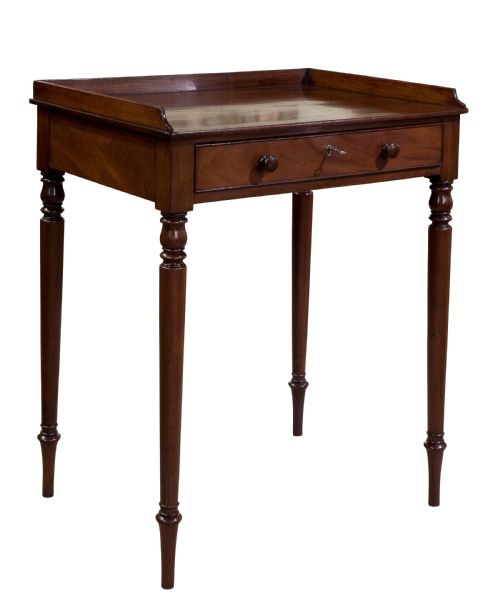 Georgian Mahogany Side Table C1800