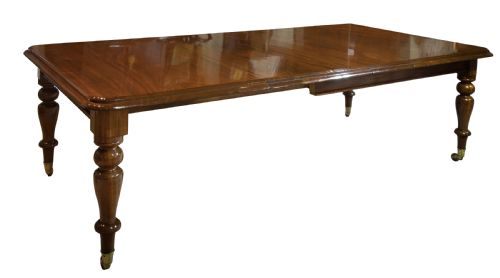 Victorian Mahogany Extending Dining Table with 2 Original Leaves C1870